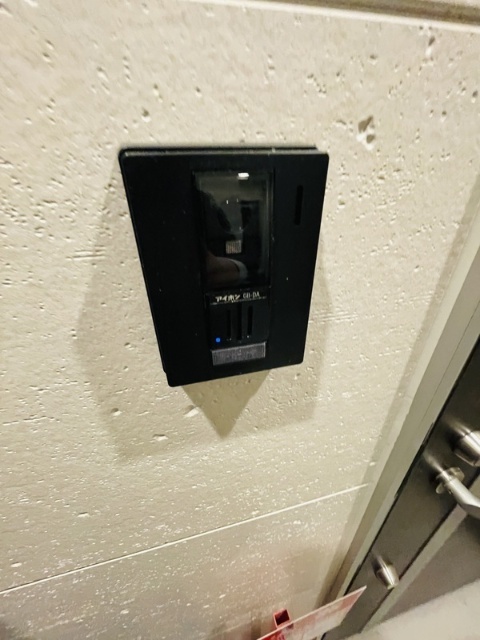 ����10