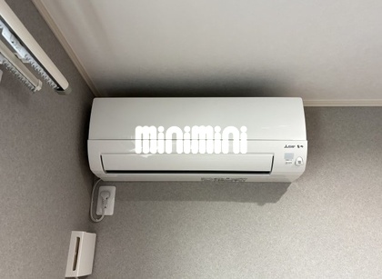 ����8