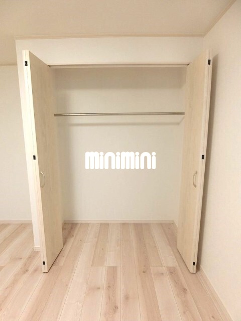 ����5