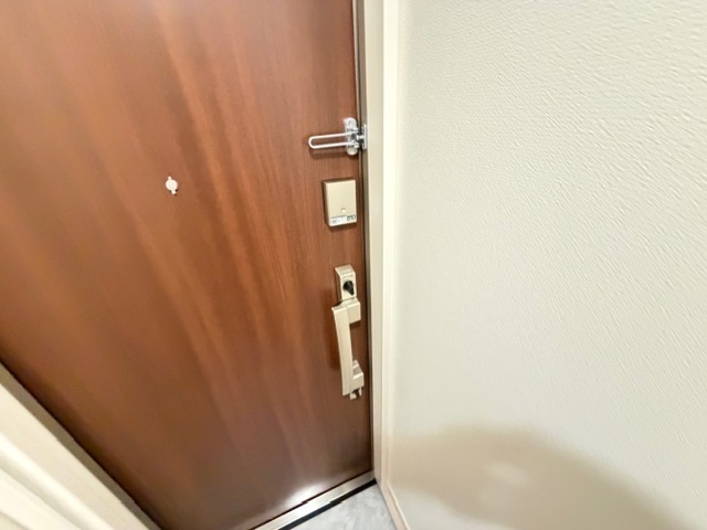 ����20