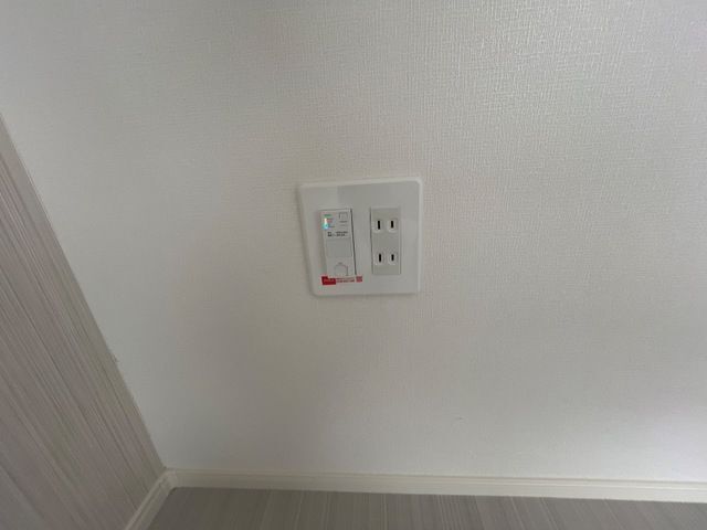 ����19