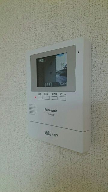 ����10