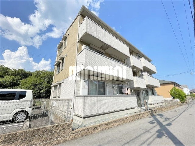 �ߓS���̎R���@�ɐ����{�w�i�k��18���j