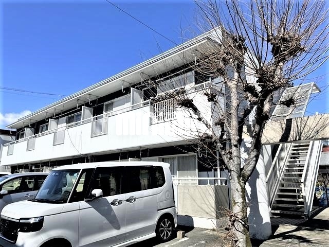 �O�d���ɐ��s�䉒�������P�q