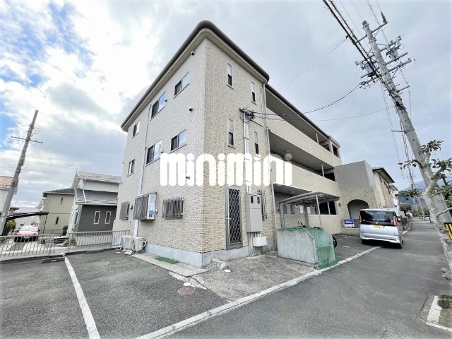 �ߓS���̎R���@���Ԗ�w�i�k��10���j