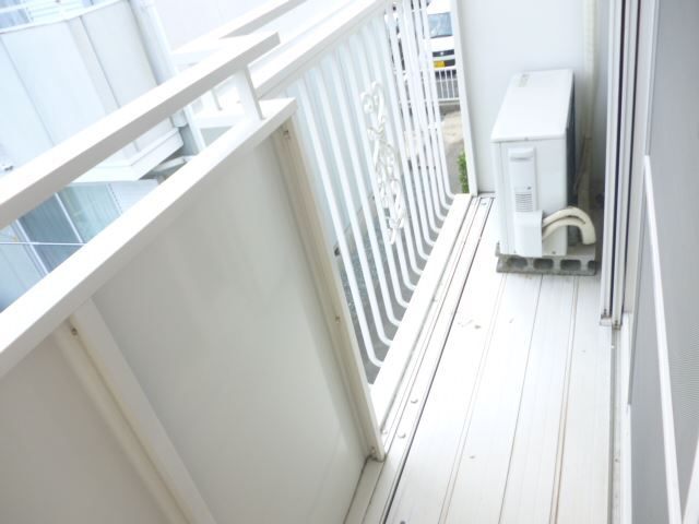 ����8