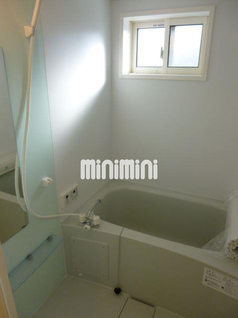 ����4