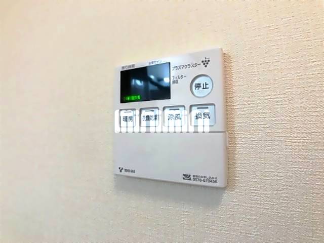 ����13