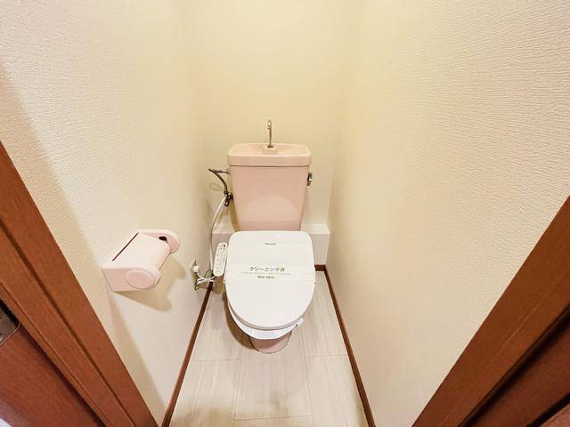 ����5
