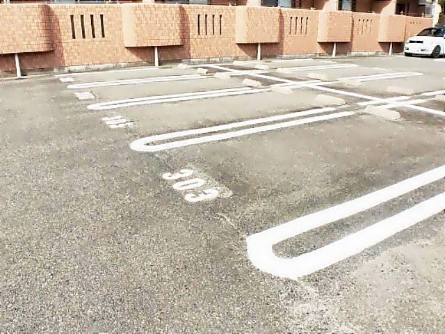 ����20