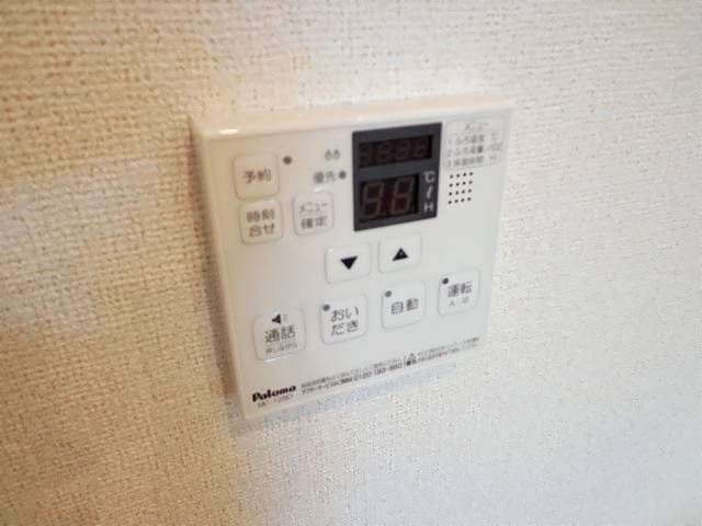 ����10