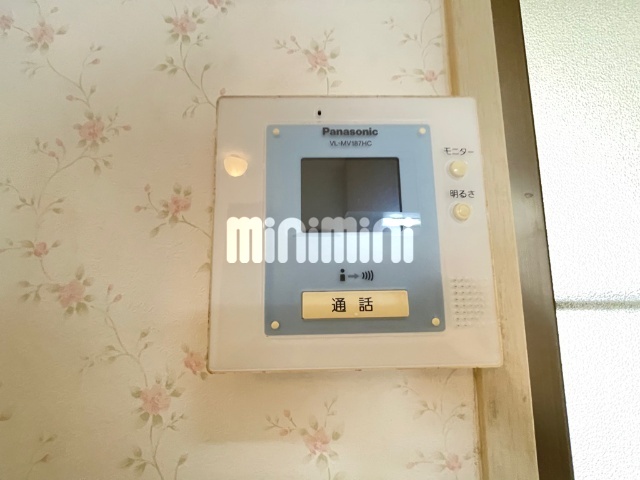 ����11