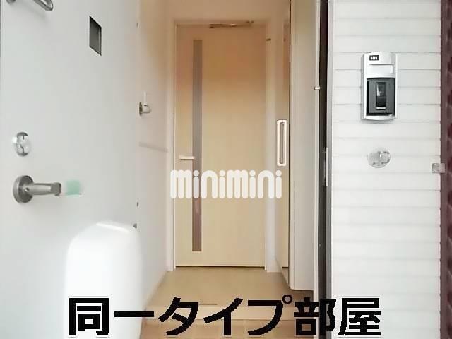����3