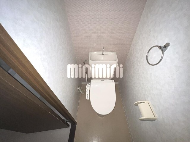 ����5