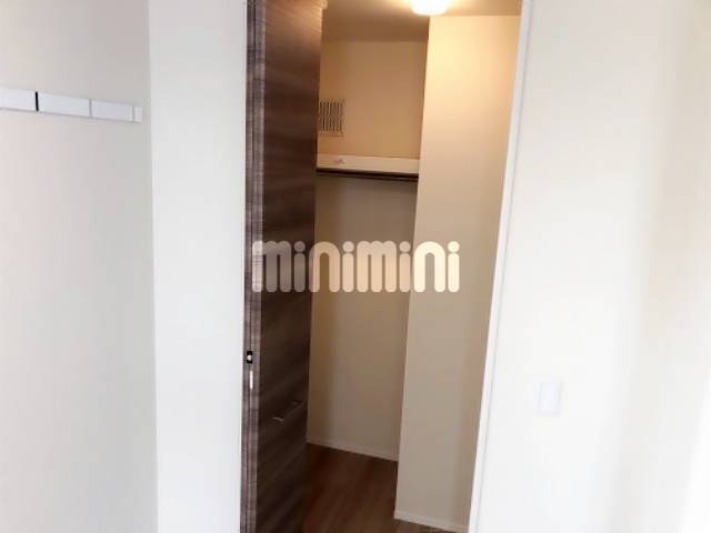 ����8
