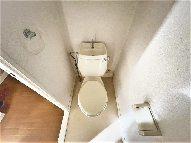 ����5
