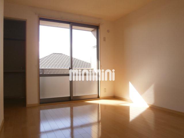 ����19