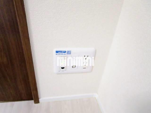 ����10