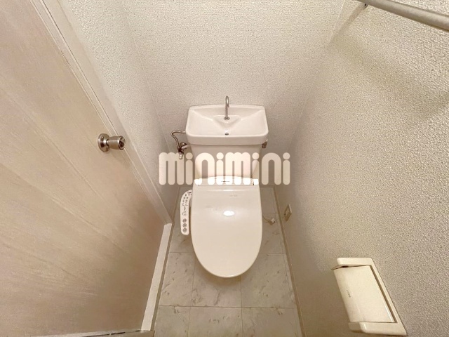 ����5