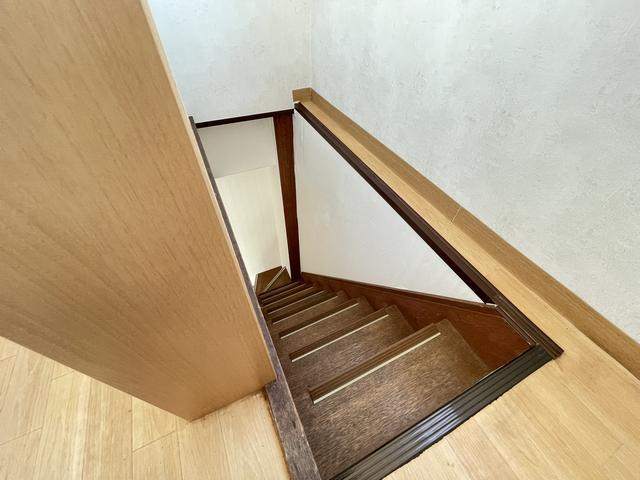 ����14