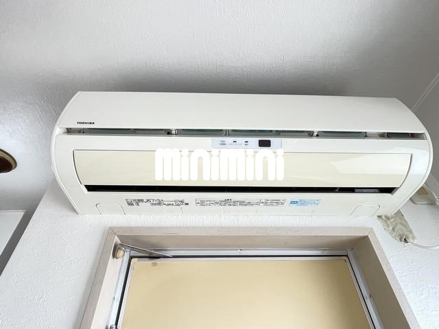 ����10