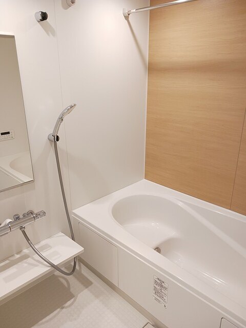 ����3