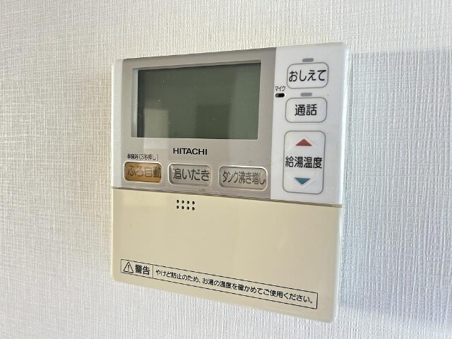 ����17