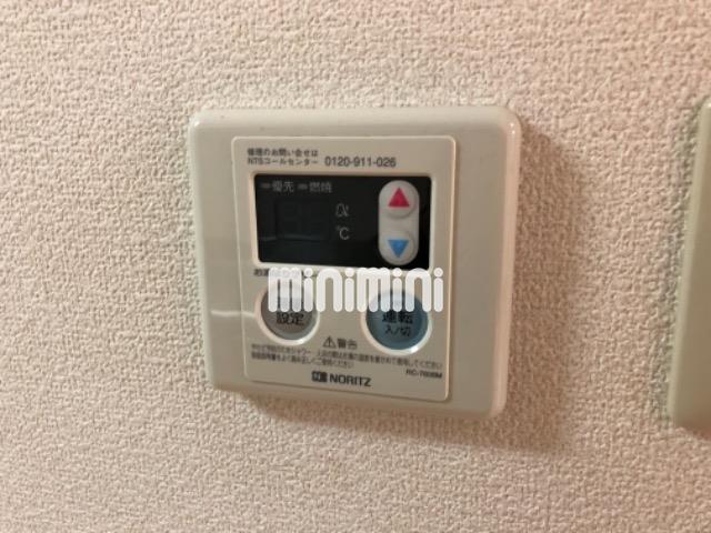 ����10