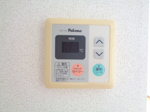 ����10