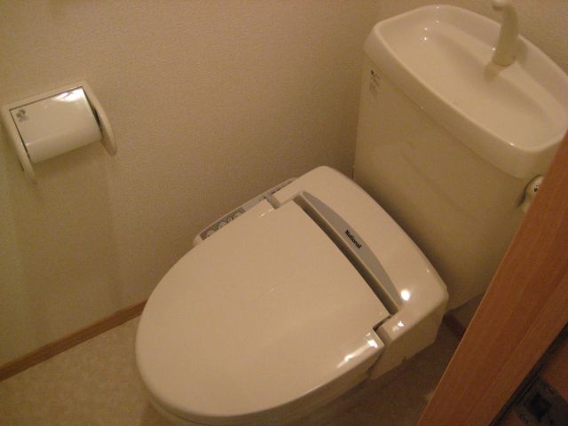 ����8