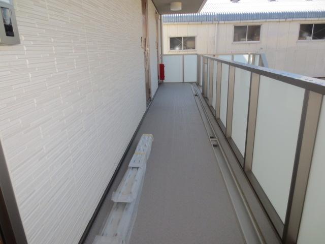 ����20