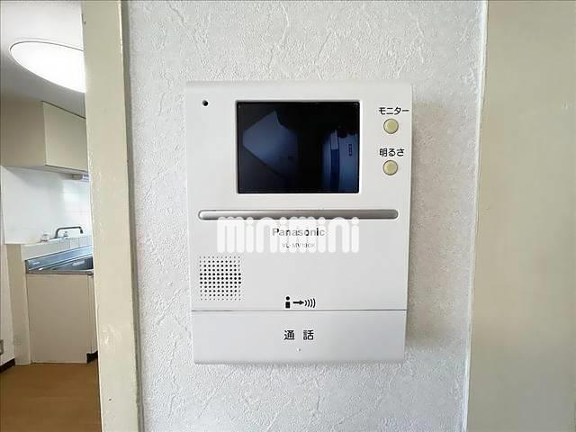 ����10