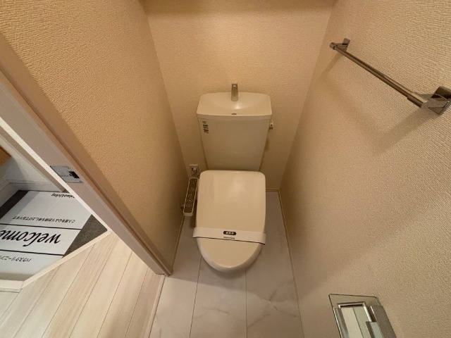 ����5