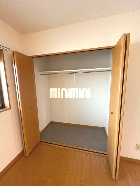����8