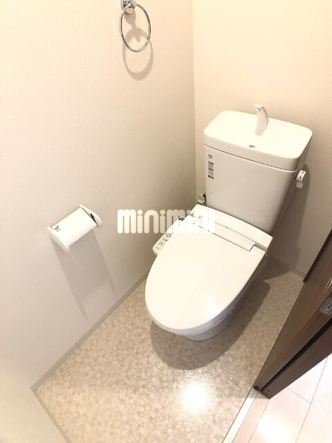 ����9