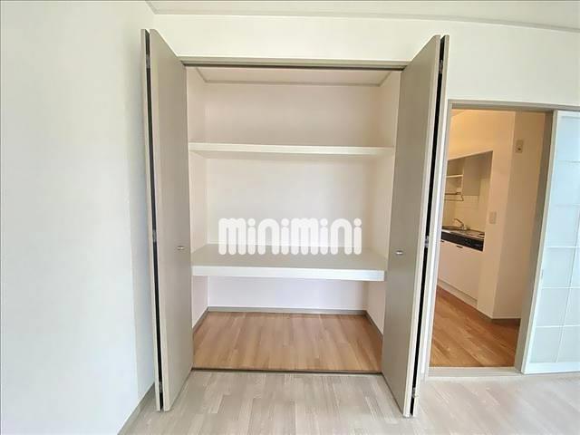 ����6