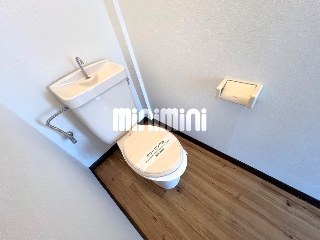 ����5
