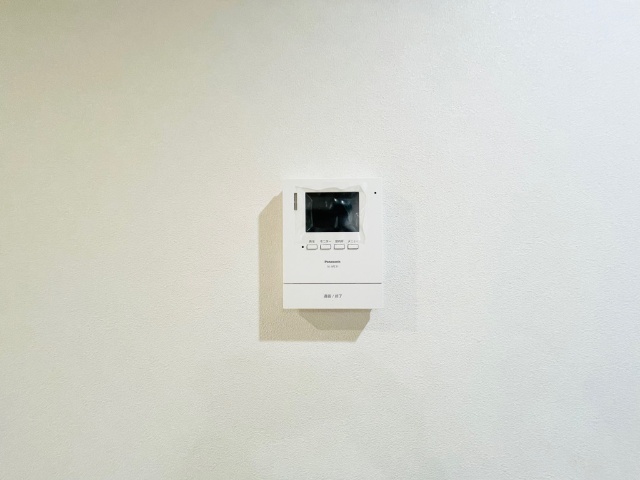 ����11