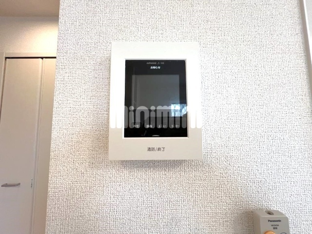 ����11