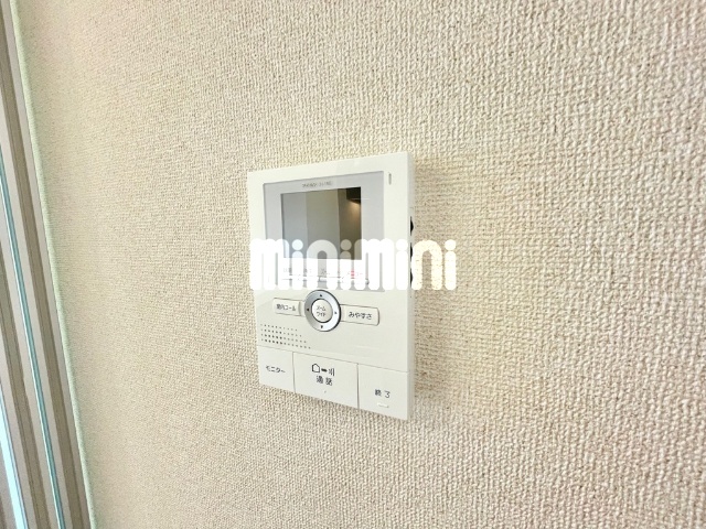 ����11
