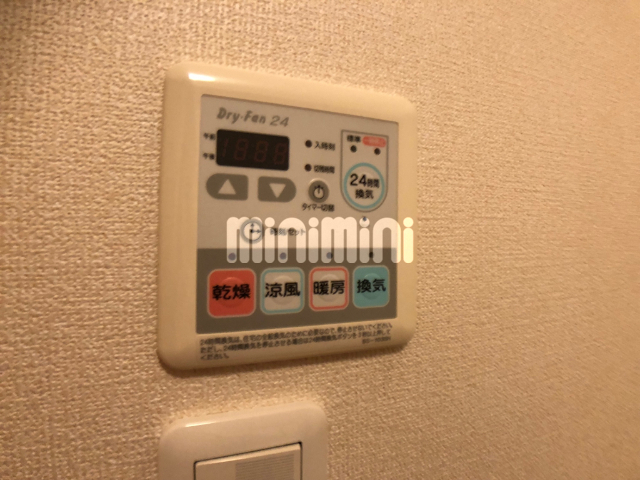 ����11