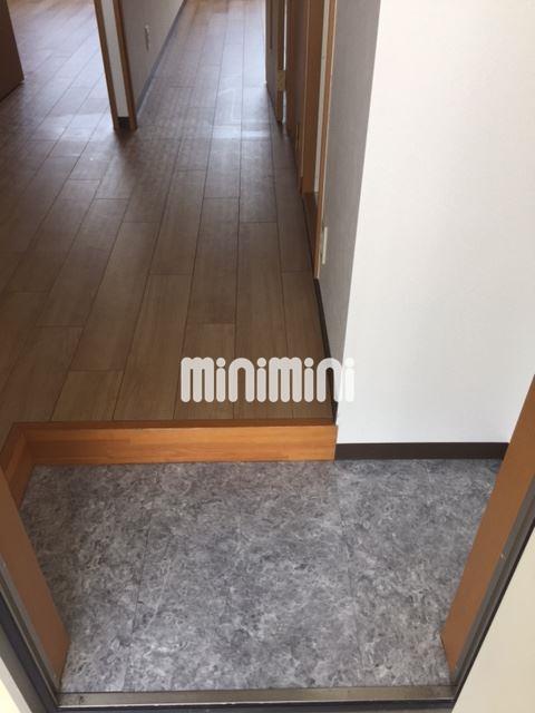 ����7