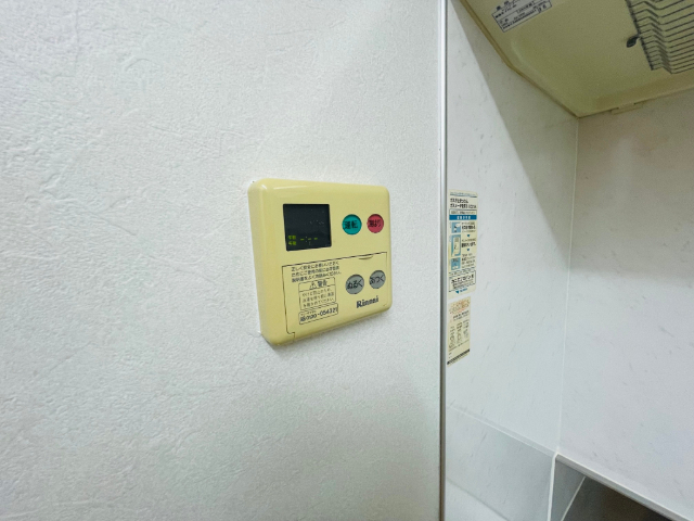 ����8