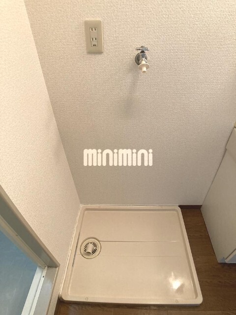 ����10