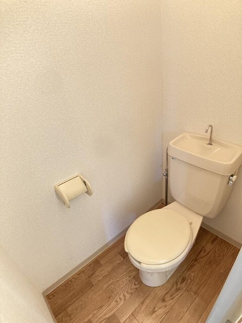 ����5