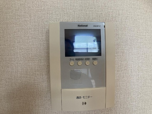 ����11