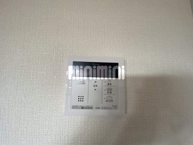 ����11