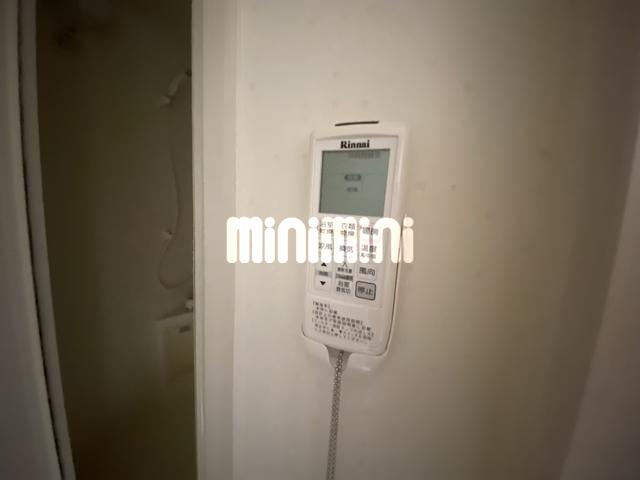 ����14