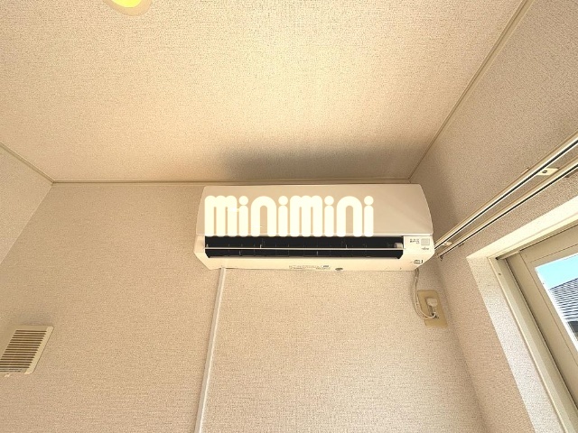 ����10