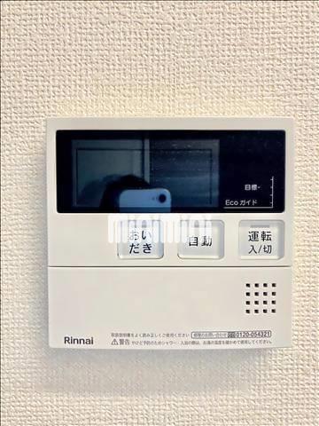 ����17